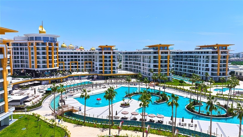 Розкішна квартира 3 + 1 з садом в елітному комплексі біля моря