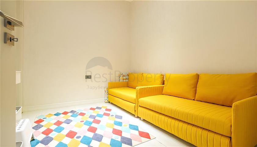 Розкішна квартира 3 + 1 з садом в елітному комплексі біля моря