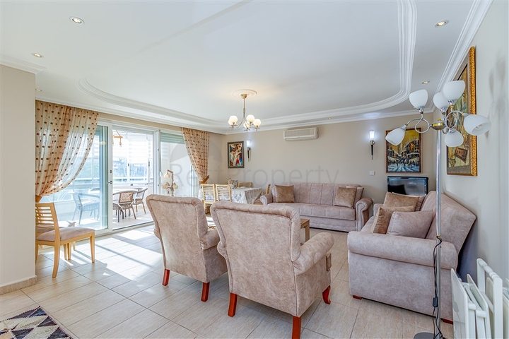 Затишна мебльована квартира 2+1 в комплексі з інфраструктурою