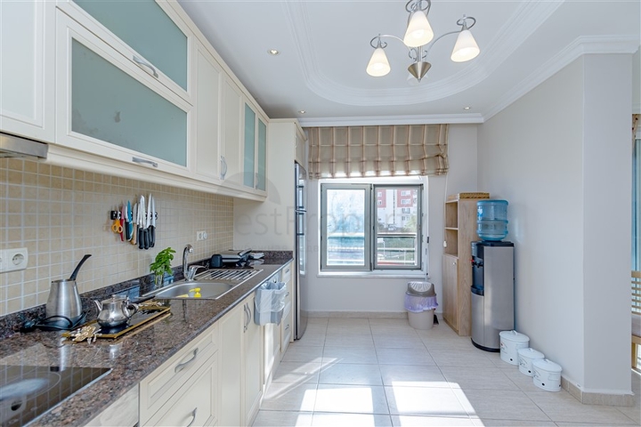 Затишна мебльована квартира 2+1 в комплексі з інфраструктурою