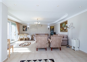 Затишна мебльована квартира 2+1 в комплексі з інфраструктурою