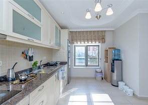 Затишна мебльована квартира 2+1 в комплексі з інфраструктурою