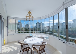 Затишна мебльована квартира 2+1 в комплексі з інфраструктурою