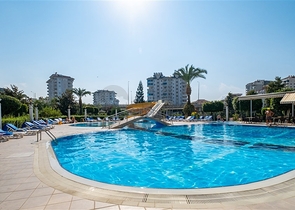 Затишна мебльована квартира 2+1 в комплексі з інфраструктурою