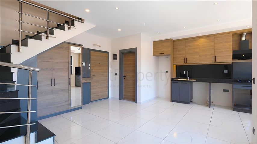 Пентхаус 2 + 1 з терасою в сучасному комплексі в районі Оба