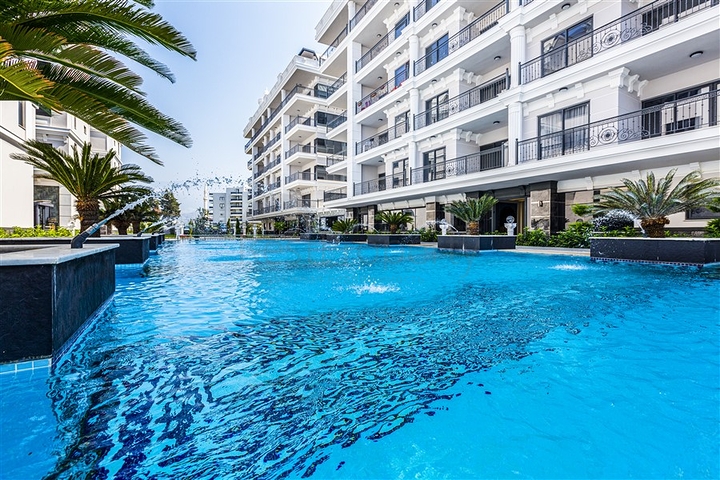 Просторий пентхаус 3 + 1 з видом на море всього в 50 метрах від пляжу