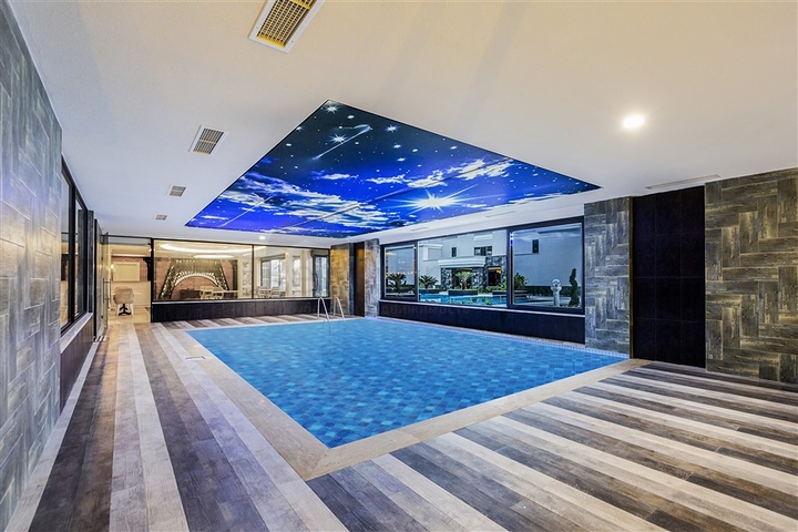 Просторий пентхаус 3 + 1 з видом на море всього в 50 метрах від пляжу