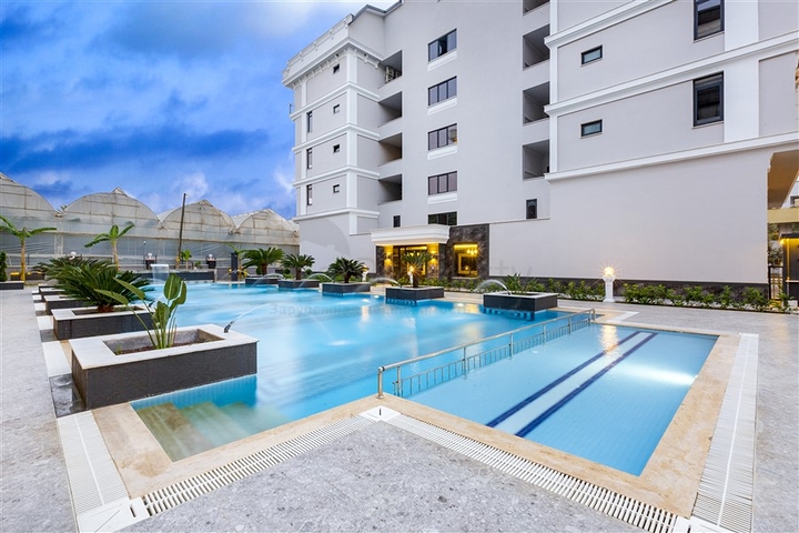 Просторий пентхаус 3 + 1 з видом на море всього в 50 метрах від пляжу