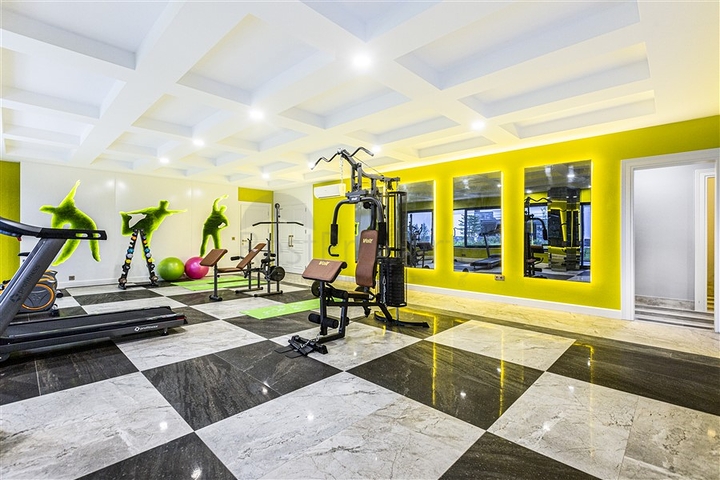 Просторий пентхаус 3 + 1 з видом на море всього в 50 метрах від пляжу