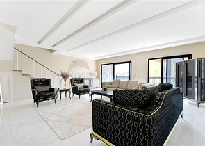 Просторий пентхаус 3 + 1 з видом на море всього в 50 метрах від пляжу