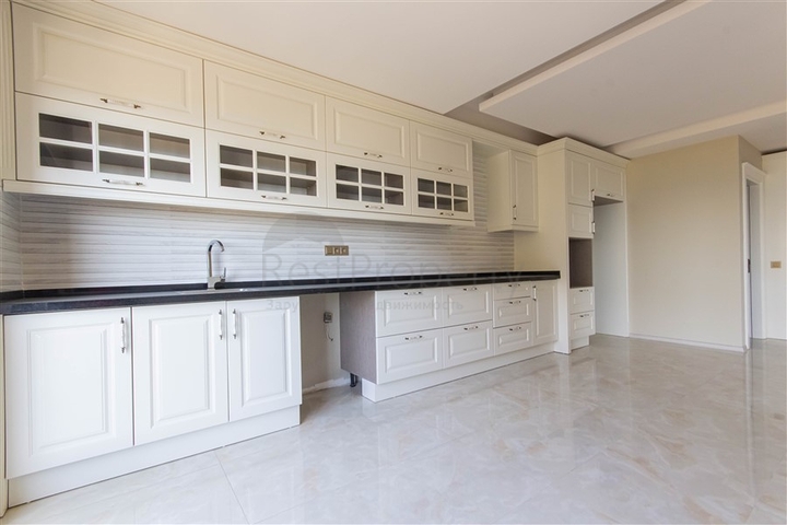 Пентхаус 3 + 1 в 50 метрах від моря-простір і комфорт поруч з природою