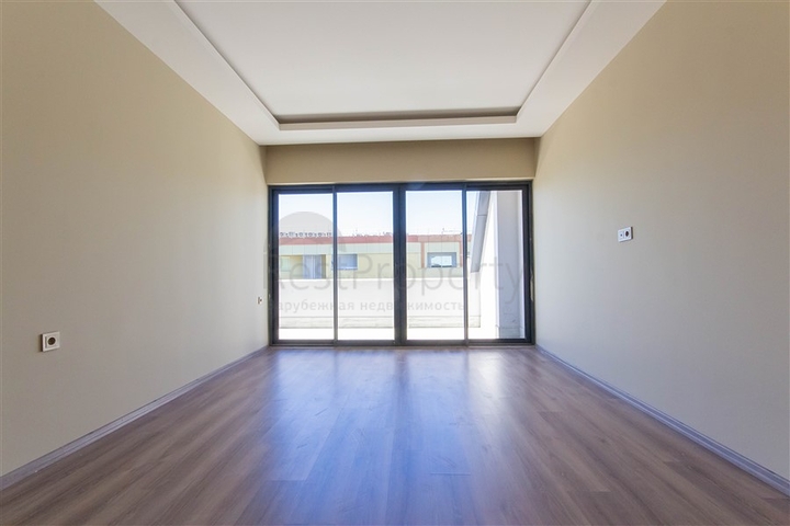 Пентхаус 3 + 1 в 50 метрах від моря-простір і комфорт поруч з природою