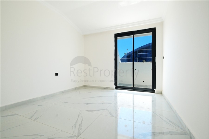 Сучасний пентхаус 2 + 1 в престижному комплексі в Махмутларі