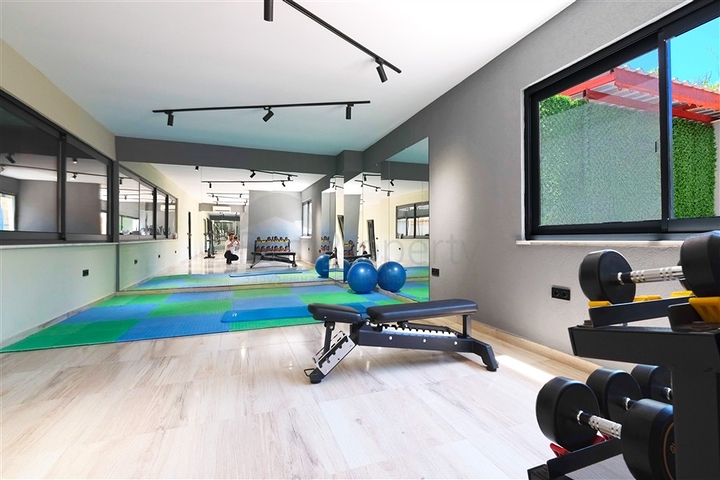 Сучасний пентхаус 2 + 1 в престижному комплексі в Махмутларі