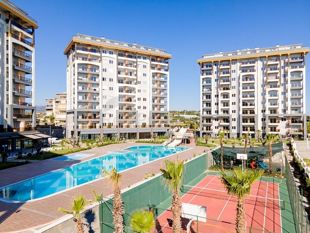 Простора мебльована квартира 3+1 в сучасному житловому комплексі в Авсалларі