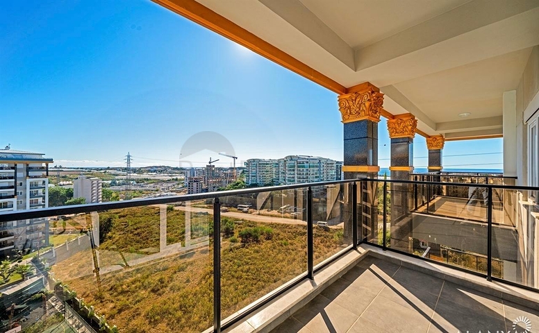 Простора мебльована квартира 3+1 в сучасному житловому комплексі в Авсалларі