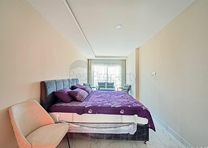 Простора мебльована квартира 3+1 в сучасному житловому комплексі в Авсалларі