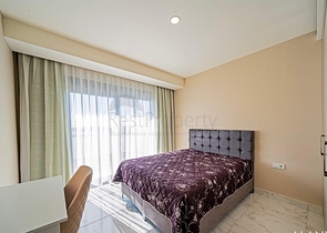 Простора мебльована квартира 3+1 в сучасному житловому комплексі в Авсалларі