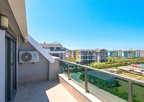 Пентхаус з панорамою моря в мальовничій частині Каргиджака