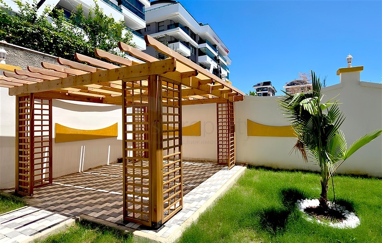 Простора квартира з видом на море в мальовничому районі Аланії