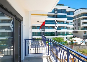 Простора квартира з видом на море в мальовничому районі Аланії