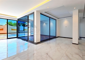 Пентхаус біля моря з просторою терасою в районі Каргаджак 