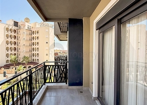 Просторий мебльований дуплекс з терасою і видом на море в сучасному житловому комплексі