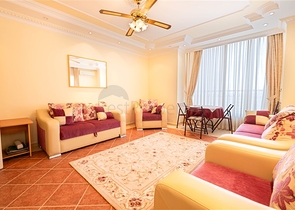 Затишна мебльована квартира 2 + 1 поруч з пляжем в районі Тосмур