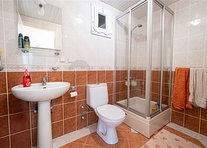 Затишна мебльована квартира 2 + 1 поруч з пляжем в районі Тосмур