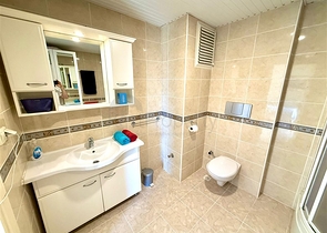 Комфортна мебльована квартира 2+1 в доглянутому житловому комплексі в районі Джікджіллі