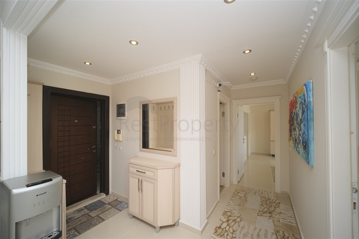 Затишна квартира 2 + 1 в житловому комплексі з інфраструктурою в районі Джікджіллі