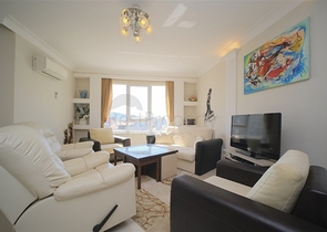 Затишна квартира 2 + 1 в житловому комплексі з інфраструктурою в районі Джікджіллі