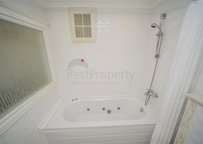 Затишна квартира 2 + 1 в житловому комплексі з інфраструктурою в районі Джікджіллі