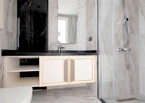 Сучасна квартира 1 + 1 в новому комплексі з видом на море в центрі Аланії