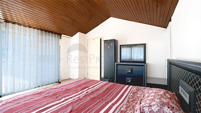 Простора квартира 4 + 1 в районі Оба - для комфортного життя біля моря