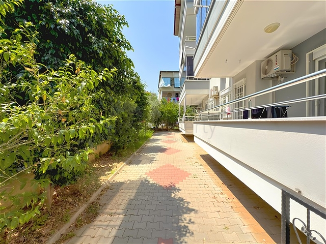 Простора квартира 4 + 1 в районі Оба - для комфортного життя біля моря