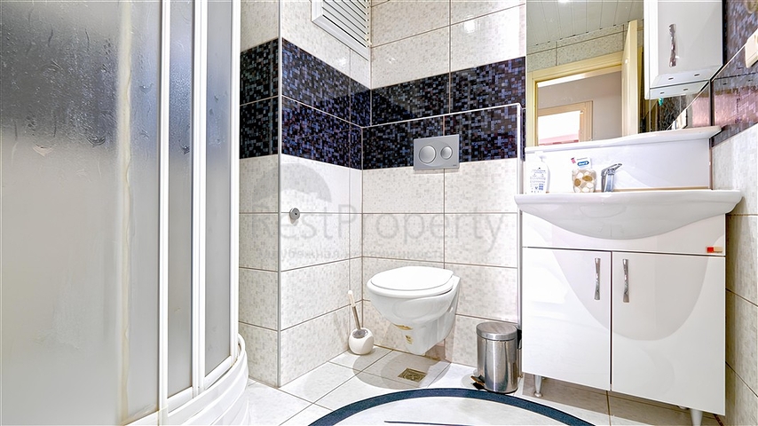 Простора квартира 4 + 1 в районі Оба - для комфортного життя біля моря