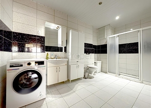 Простора квартира 4 + 1 в районі Оба - для комфортного життя біля моря