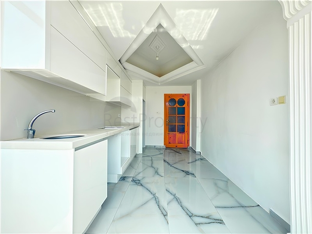 Затишна квартира з видом на море біля підніжжя аланійської фортеці