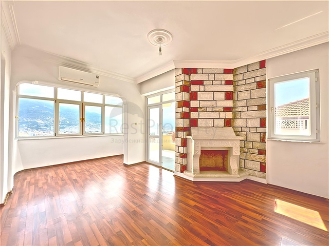 Затишна квартира з видом на море біля підніжжя аланійської фортеці