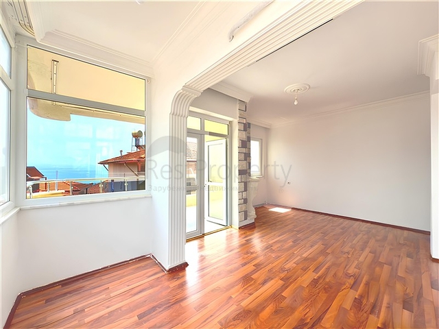 Затишна квартира з видом на море біля підніжжя аланійської фортеці