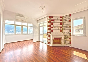 Затишна квартира з видом на море біля підніжжя аланійської фортеці