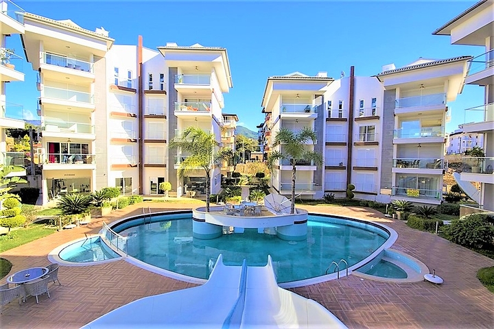 Простора мебльована квартира 2+1 в доглянутому житловому комплексі з багатою інфраструктурою