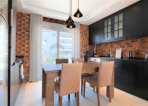 Простора мебльована квартира 2+1 в доглянутому житловому комплексі з багатою інфраструктурою