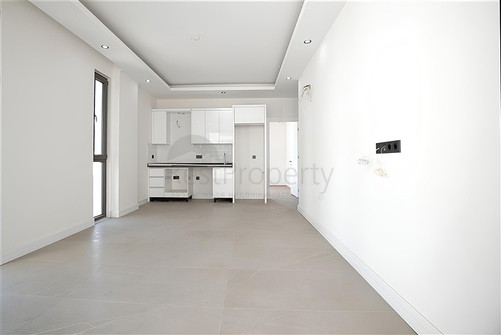 Сучасна квартира в оточенні природи і моря