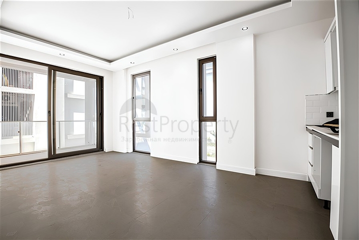 Сучасна квартира в оточенні природи і моря