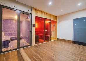 Сучасна квартира в оточенні природи і моря