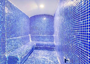 Сучасна квартира в оточенні природи і моря