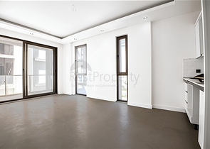 Сучасна квартира в оточенні природи і моря