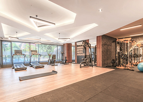 Сучасна квартира з садом біля моря в мальовничому районі